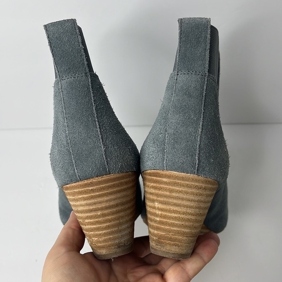 Lands' End Light Blue Suede Chelsea Wedge Ankle Bootie Sz 11B WEAR - Picture 7 of 9